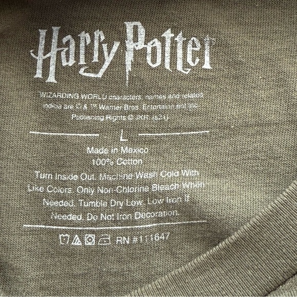 Harry Potter Adult T-Shirt Hogsmeade The Three Broomsticks Triangle Hogshead LG - Picture 3 of 6